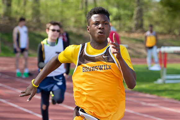 trackfield_2016-04-23_dburns_9542