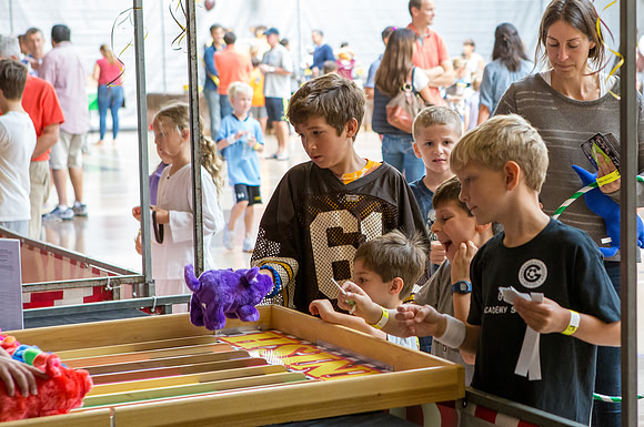 homecoming14_bearfair_jfess_9950