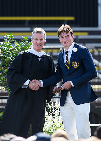 graduation22_diplomas_wkl_0465