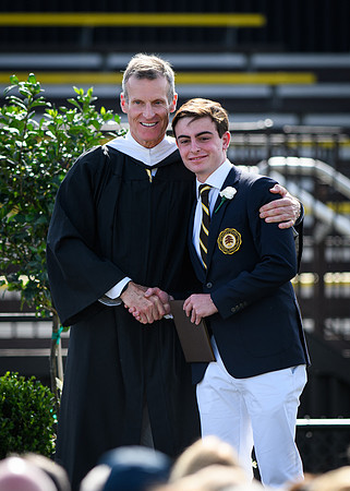 graduation22_diplomas_wkl_0487