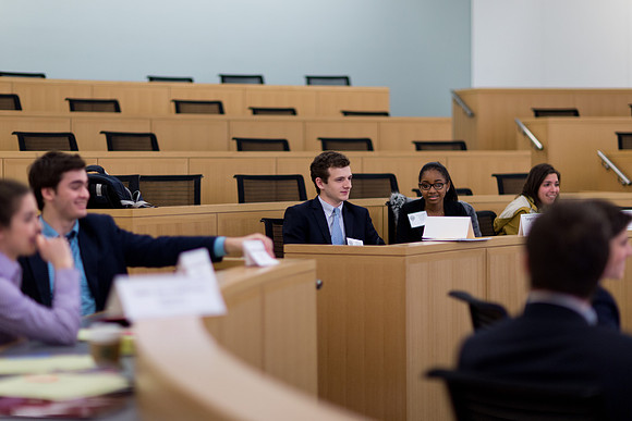 modelun18_fordham_mkras_0001