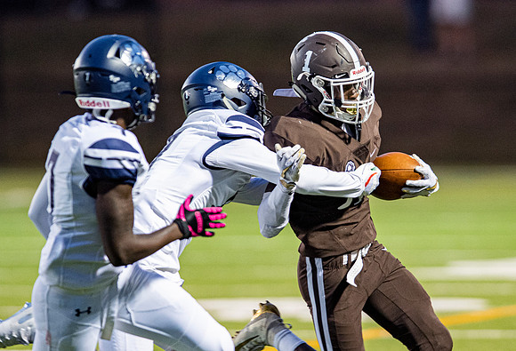 football_2019-09-27_dburns_2789