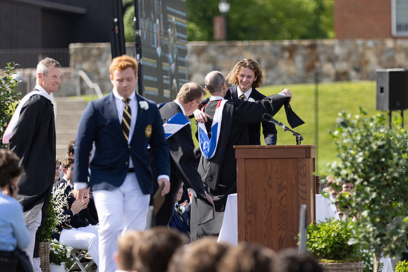 graduation22_diplomas_gh_0497
