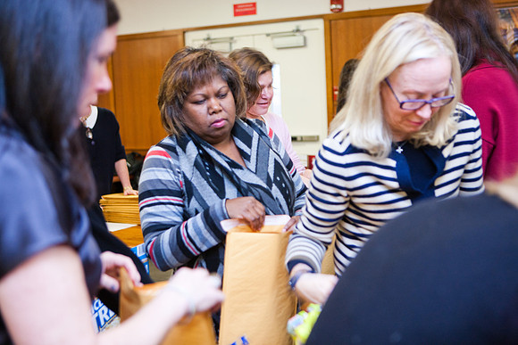 alum_carepackages_mkras_0038