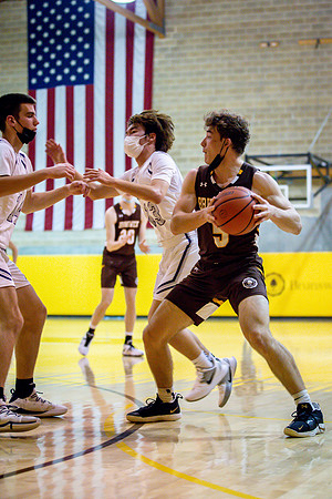 basketball_2021-12-10_jfess_3303