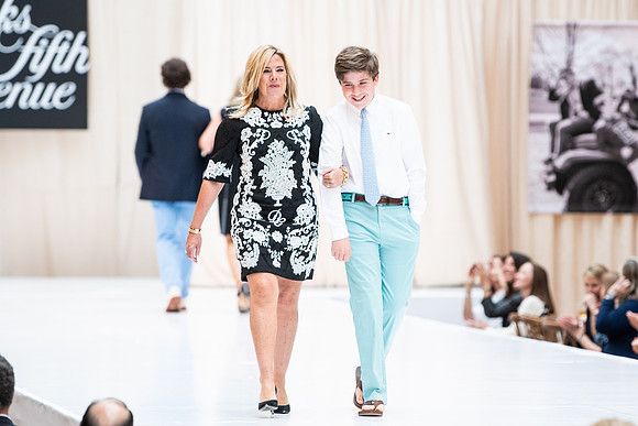 fashionshow19_runway_wkl_1026