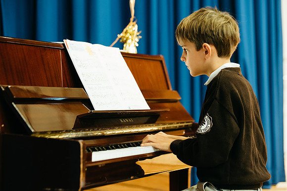 talentshow_gr1-2_hp_2203