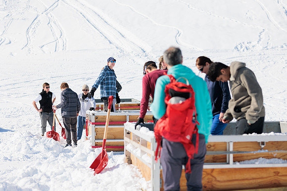 randolphvt2122_trip07_sledding_bdf_0892