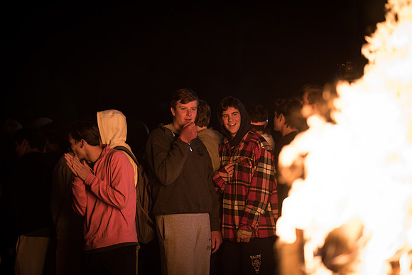 hc17_bonfireworks_wkl_2146