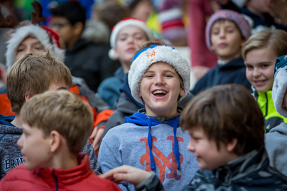 holiday_allschool16_jfess_6922