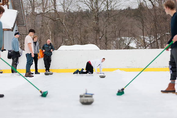 randolphvt2122_trip07_curling_bdf_0641