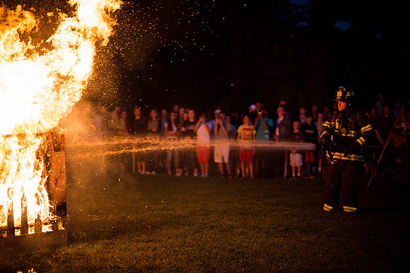 homecoming14_bonfire_jk_2668