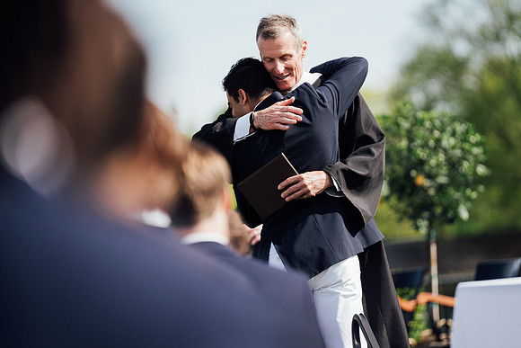 graduation22_diplomas_jk_7604