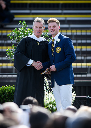 graduation22_diplomas_wkl_0832