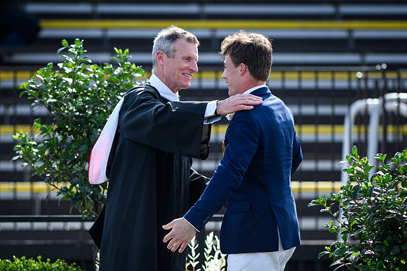 graduation22_diplomas_wkl_0702