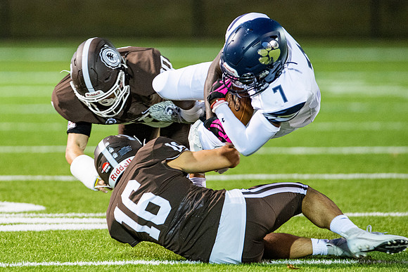 football_2019-09-27_dburns_2839