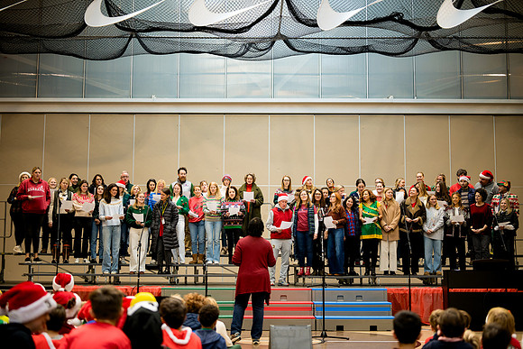 holiday_assembly24_ah_0205