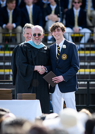 graduation22_diplomas_wkl_0927