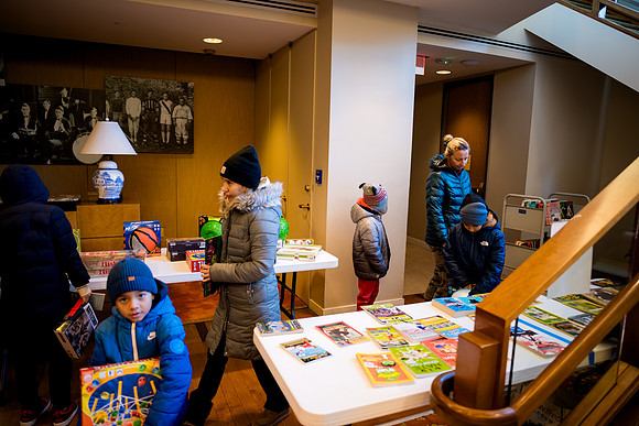 alumni_adc_toydrive24_horizons_ah_0042