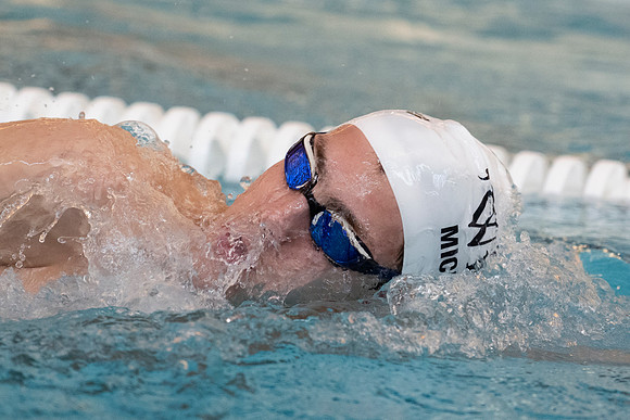 swimming_2021-01-06_dburns_0820