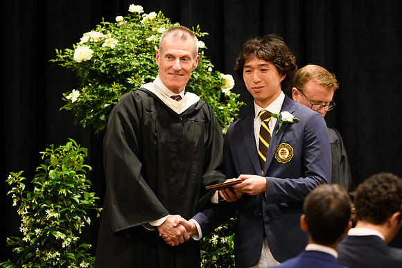 graduation25_diploma_wkl1_4622