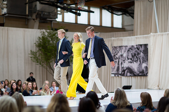 fashionshow19_runway_mk_0314