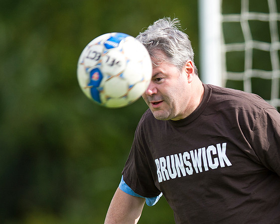 hc15_alumsoccer_dburns_3693