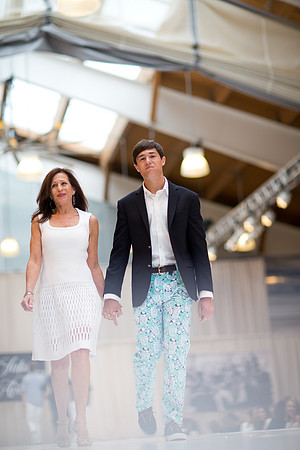 fashionshow19_runway_mk_0250
