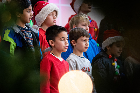 holidayassembly19_wkl_3609