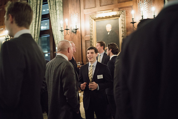 alumni_holidayparty16_jk_5255