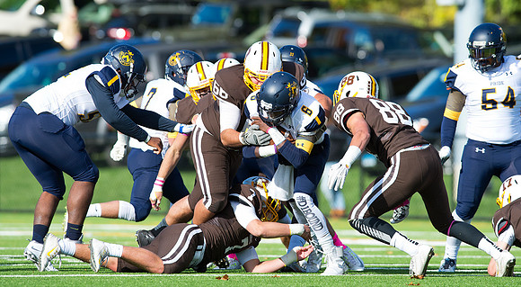 hc15_football_dburns_3915