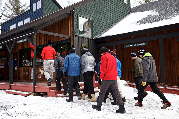 campdudley16_iceclimbing_prep_bd_1156