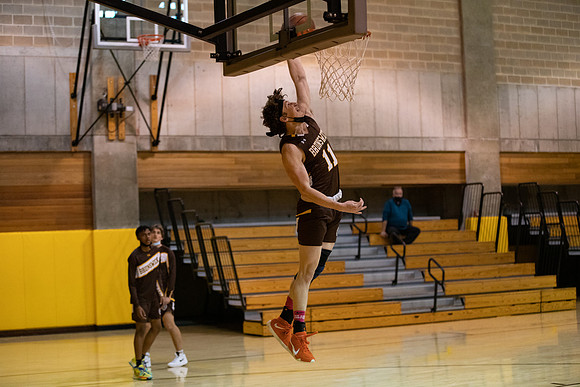 basketball_2021-12-10_gh_0001