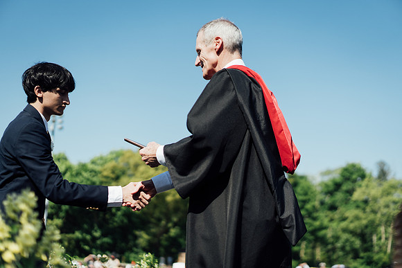 graduation24_diploma_jk_3504