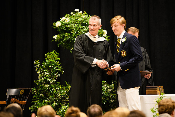graduation25_diploma_wkl1_5301