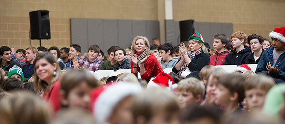 holidayassembly_all_jfess_3055