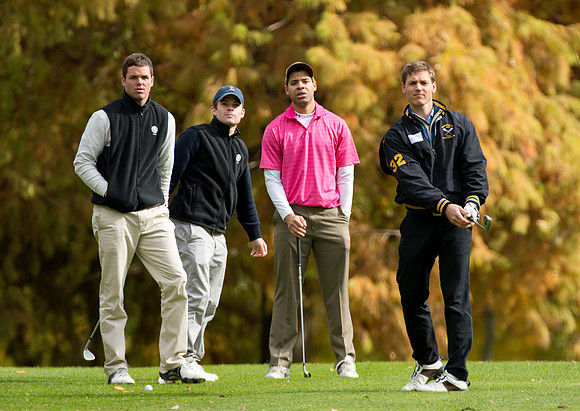 alumni_golfouting13_db_7591