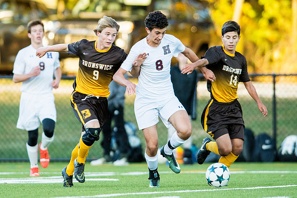 hc17_soccer_dburns_9545