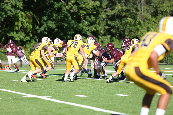 football_jv_2015-09-15_jfess_0786