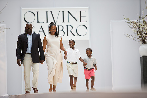 fashionshow17_runway_mkras_0238