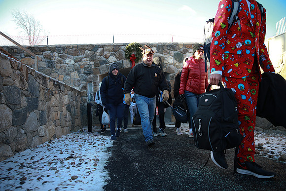 holiday19_bearcave_mkras_0056