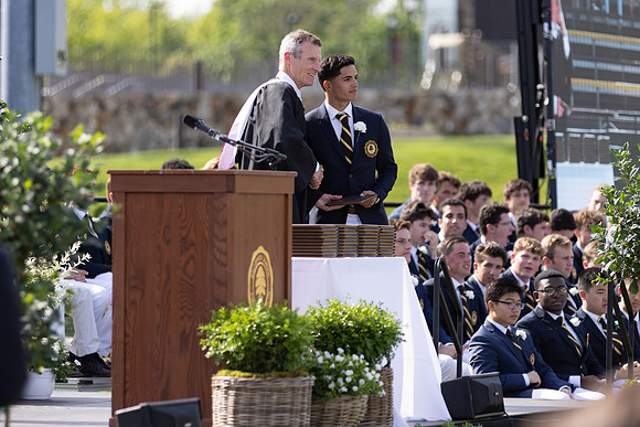 graduation22_diplomas_gh_0566