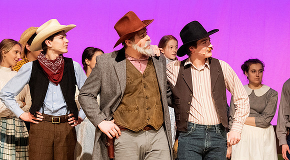 oklahoma_wintermusical_us_dburns_1328