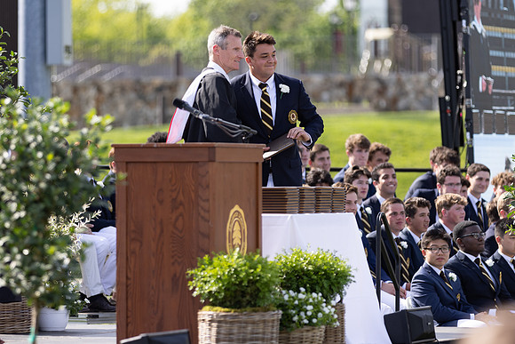 graduation22_diplomas_gh_0523