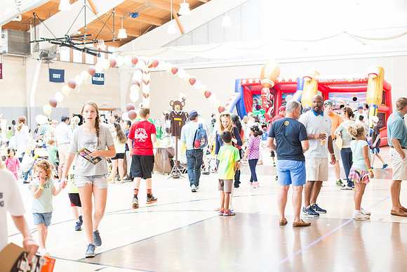 homecoming14_bearfair_jk_3674