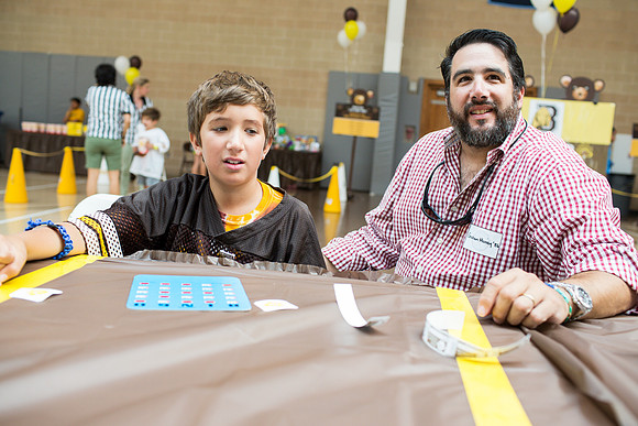 homecoming14_bearfair_jk_2973
