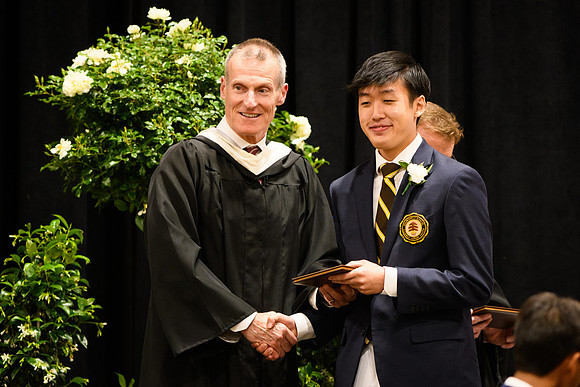 graduation25_diploma_wkl1_4630