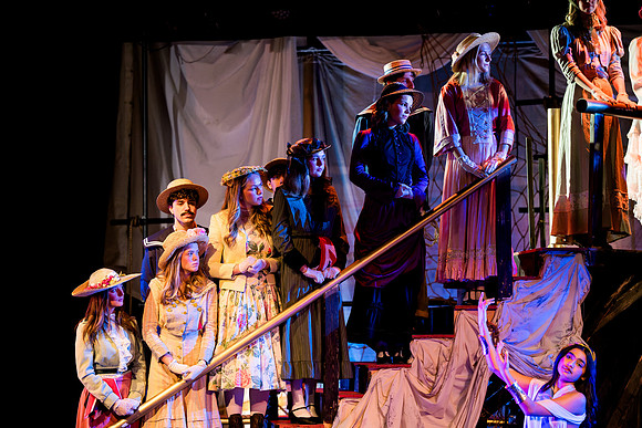 hmspinafore_springmusical25_sat1_us_ah_0395