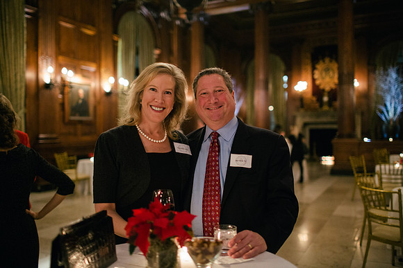 alumni_holidayparty13_5480