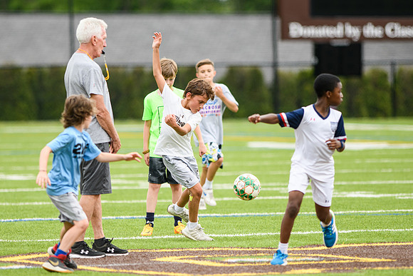 gr4faculty_soccer22_wkl_5910